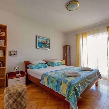 Mime Apartment Split Bagian luar foto