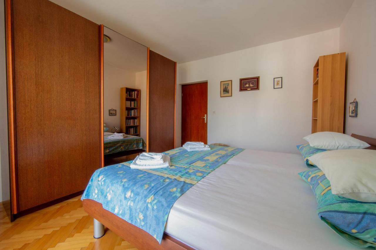 Mime Apartment Split Bagian luar foto